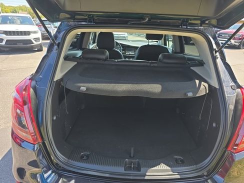 Used 2022 Buick Encore Preferred w/ Safety Package image 13