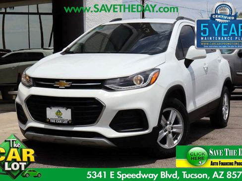 Used 2021 Chevrolet Trax LT AWD/4WD image 1