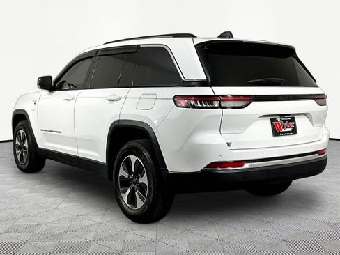 Used 2023 Jeep Grand Cherokee 4WD 4xe image 4