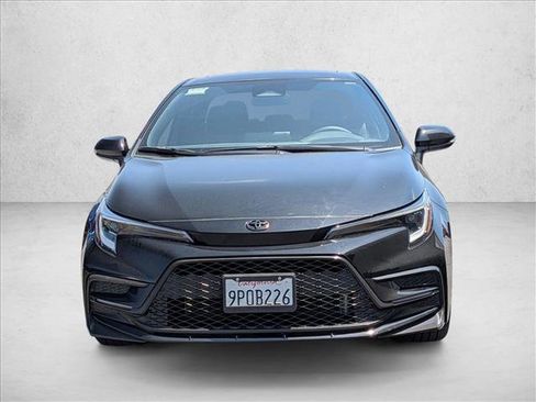Used 2024 Toyota Corolla SE w/ SE Premium Package FWD image 3
