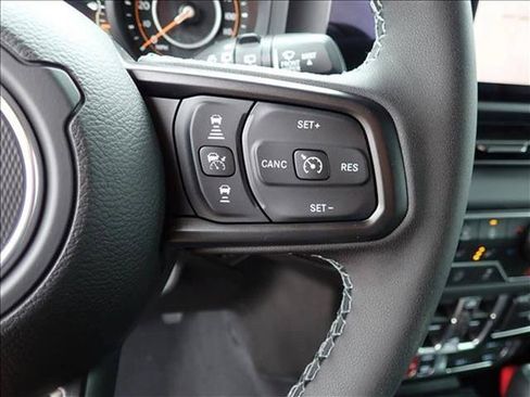 New 2026 Jeep Wrangler Unlimited Rubicon AWD/4WD image 14