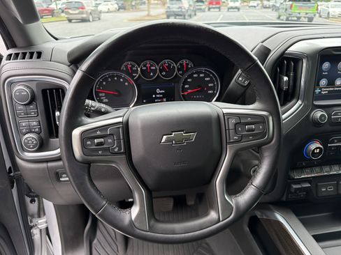 Used 2021 Chevrolet Silverado 1500 LT Trail Boss w/ Convenience Package II AWD/4WD image 23