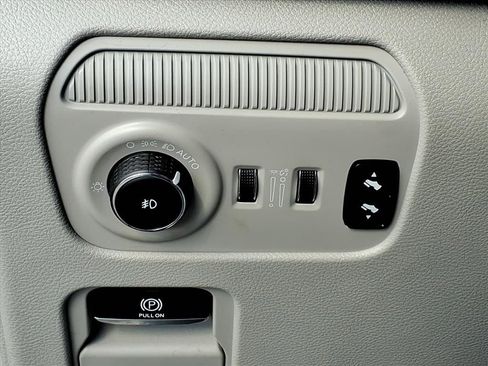 Used 2022 Jeep Wagoneer Series II AWD/4WD image 19