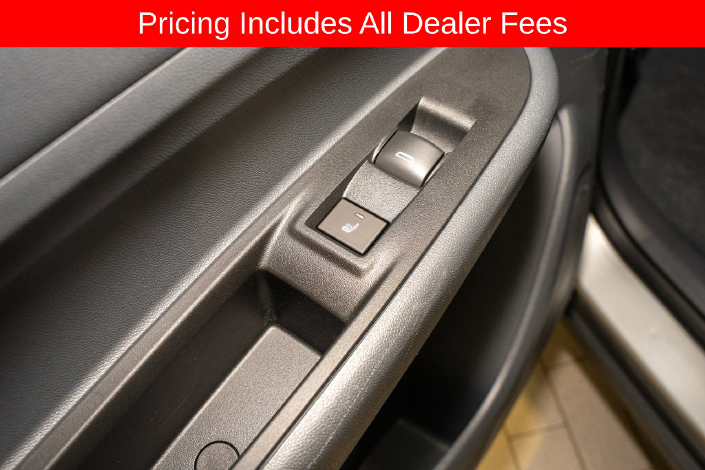 Used 2021 Chevrolet Bolt Premier w/ Infotainment Package FWD image 10