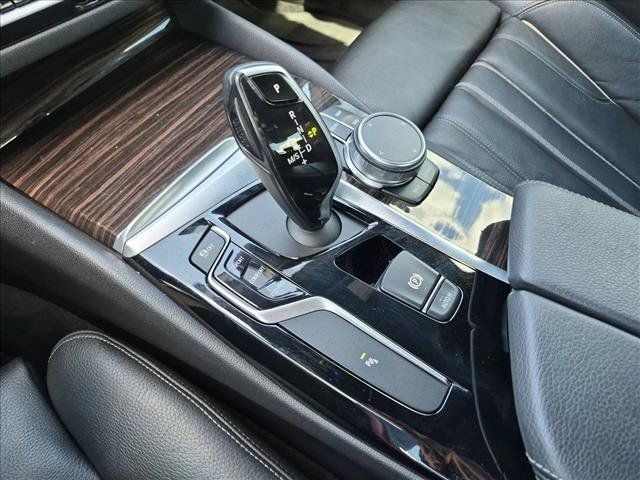 Used 2019 BMW 540i xDrive w/ Convenience Package AWD/4WD image 12