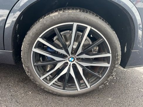 Used 2022 BMW X5 M50i image 40