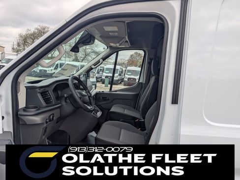New 2026 Ford Transit 250 148 Medium Roof RWD image 12