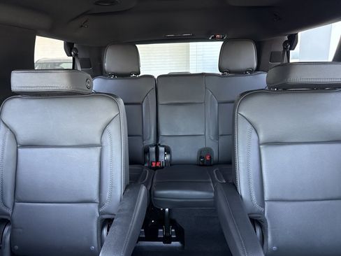 Used 2025 GMC Yukon Denali AWD/4WD image 21