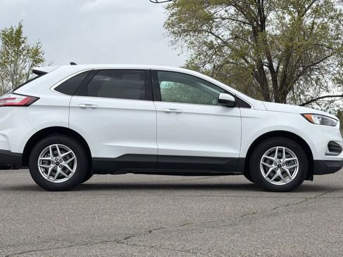 Certified 2024 Ford Edge SEL image 8