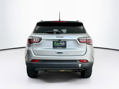 Used 2018 Jeep Compass Limited w/ Navigation Group AWD/4WD image 7