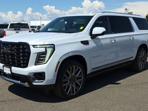 New 2026 GMC Yukon XL Denali Ultimate AWD/4WD image 4