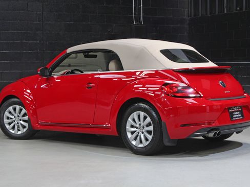 Used 2017 Volkswagen Beetle 1.8T SE FWD image 13
