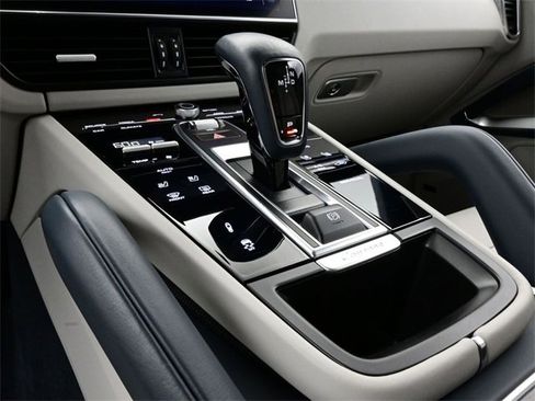 Certified 2023 Porsche Cayenne Turbo S image 11