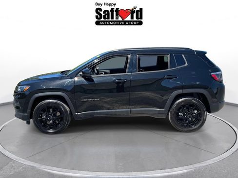 Used 2026 Jeep Compass Latitude AWD/4WD image 4