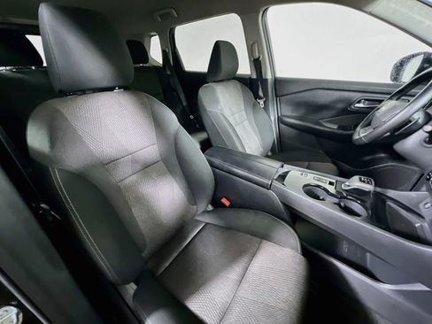 Used 2025 Nissan Rogue SV FWD image 30