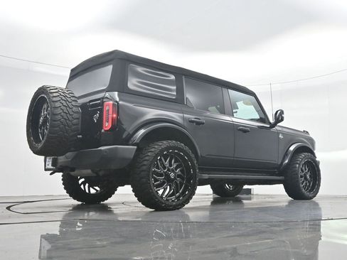Used 2024 Ford Bronco Outer Banks AWD/4WD image 38