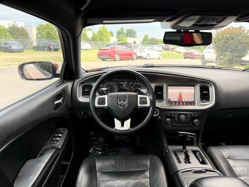 Used 2011 Dodge Charger Rallye RWD image 29