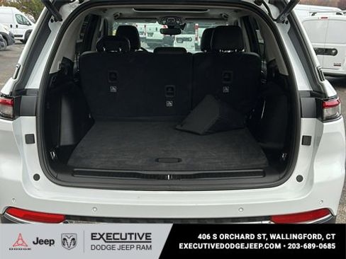 Used 2023 Jeep Grand Cherokee 4xe image 28