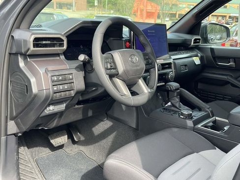 New 2026 Toyota Tacoma TRD Off-Road AWD/4WD image 11