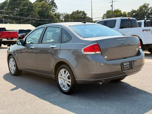 Used 2010 Ford Focus SEL FWD image 8