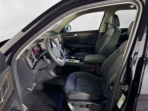 New 2025 Volkswagen Atlas SEL Premium R-Line image 11