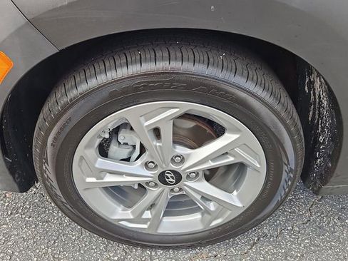 Used 2023 Hyundai Kona SEL image 10