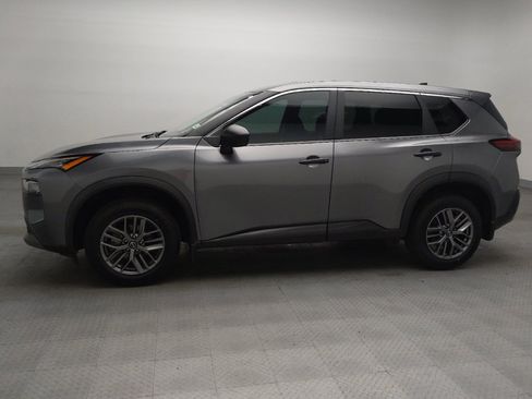 Used 2023 Nissan Rogue S FWD image 2