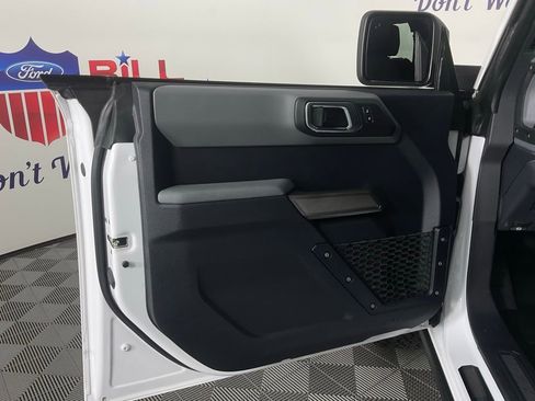 Used 2023 Ford Bronco Black Diamond image 12