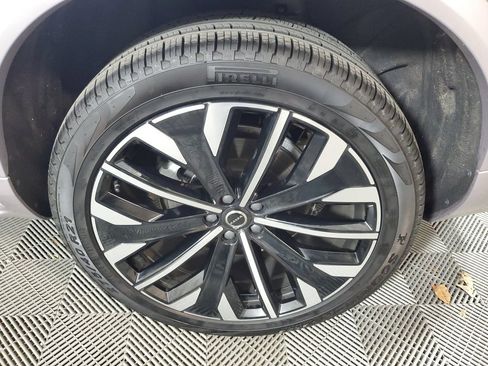 Used 2026 Volvo XC90 B6 Plus w/ Protection Package AWD/4WD image 13