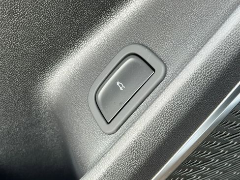 New 2026 Buick Enclave Sport Touring w/ Power Package image 22