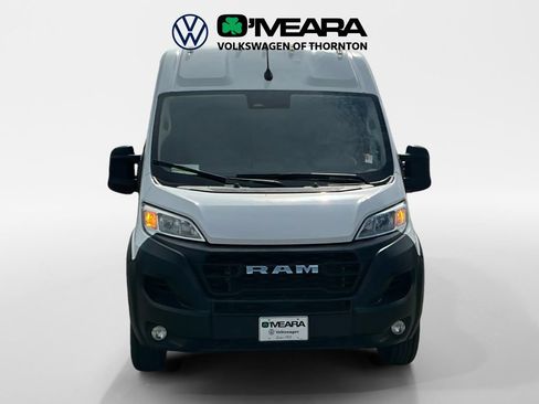 Used 2025 RAM ProMaster 2500 w/ Convenience Group FWD image 8