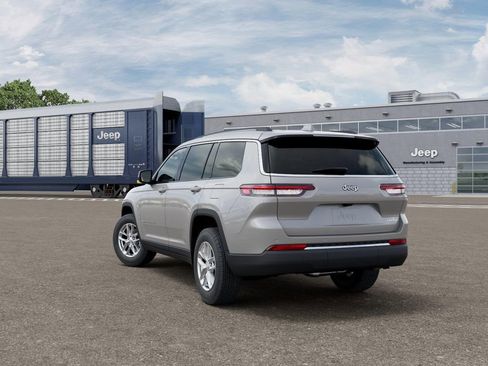New 2026 Jeep Grand Cherokee L 2WD image 3
