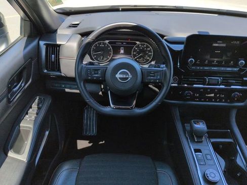 Used 2024 Nissan Pathfinder Rock Creek AWD/4WD image 16