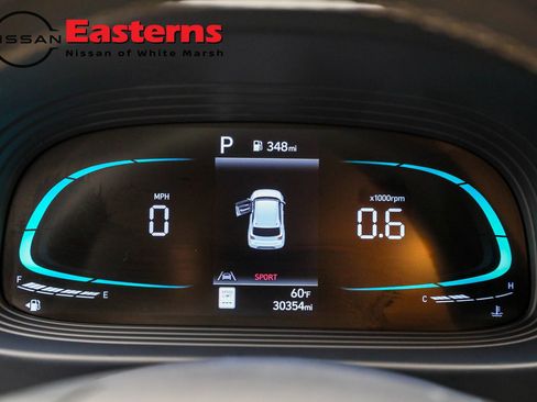 Used 2023 Hyundai Venue Limited image 35