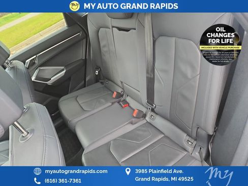 Used 2022 Audi Q3 2.0T Premium image 42