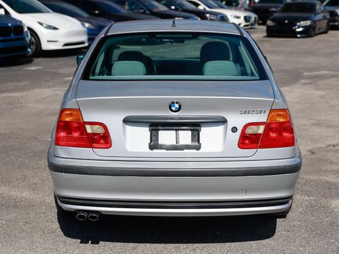 Used 1999 BMW 323i Sedan image 9