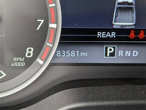 Used 2023 Nissan Titan SV w/ SV Convenience Package image 13