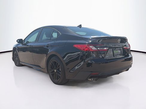 Used 2026 Toyota Camry SE FWD image 5