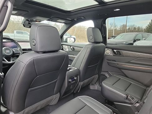 New 2026 Buick Enclave Avenir w/ Super Cruise Package image 13