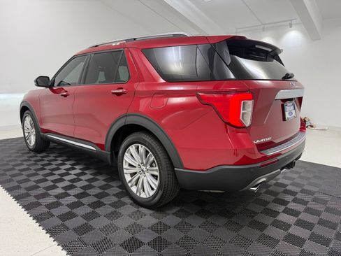 Used 2024 Ford Explorer Limited w/ Limited Technology Package RWD image 4