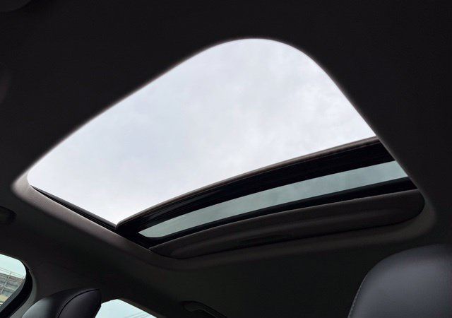 Used 2014 Ford Fusion Titanium AWD/4WD image 32
