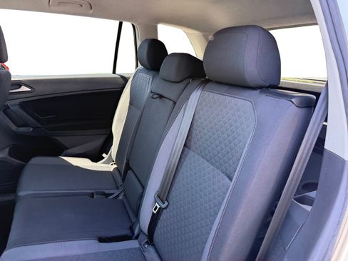 Used 2019 Volkswagen Tiguan S FWD image 16