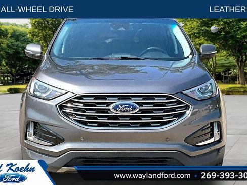 Used 2021 Ford Edge Titanium w/ Cargo Accessory Package FWD image 3