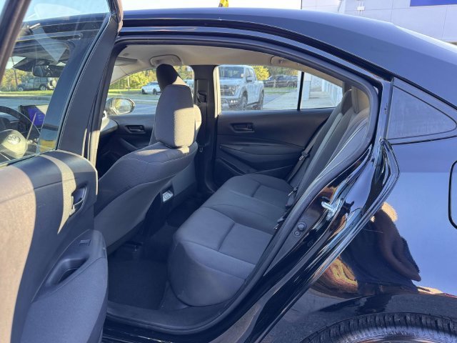 Used 2024 Toyota Corolla LE FWD image 18