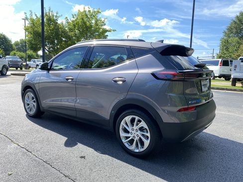 Used 2023 Chevrolet Bolt EUV LT w/ Driver Confidence Package FWD image 7
