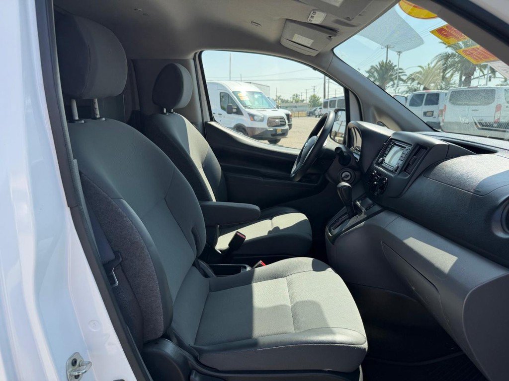 Used 2019 Nissan NV200 S FWD image 27