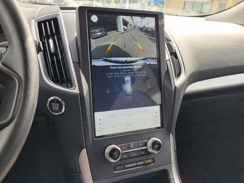 New 2024 Ford Edge SE w/ Black Appearance Package image 21