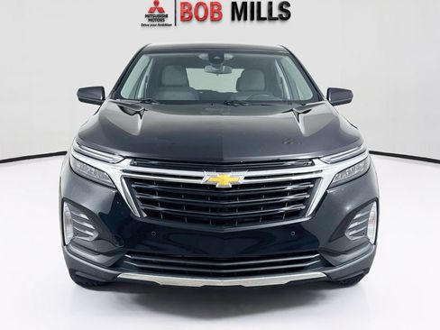 Used 2024 Chevrolet Equinox LT FWD image 2