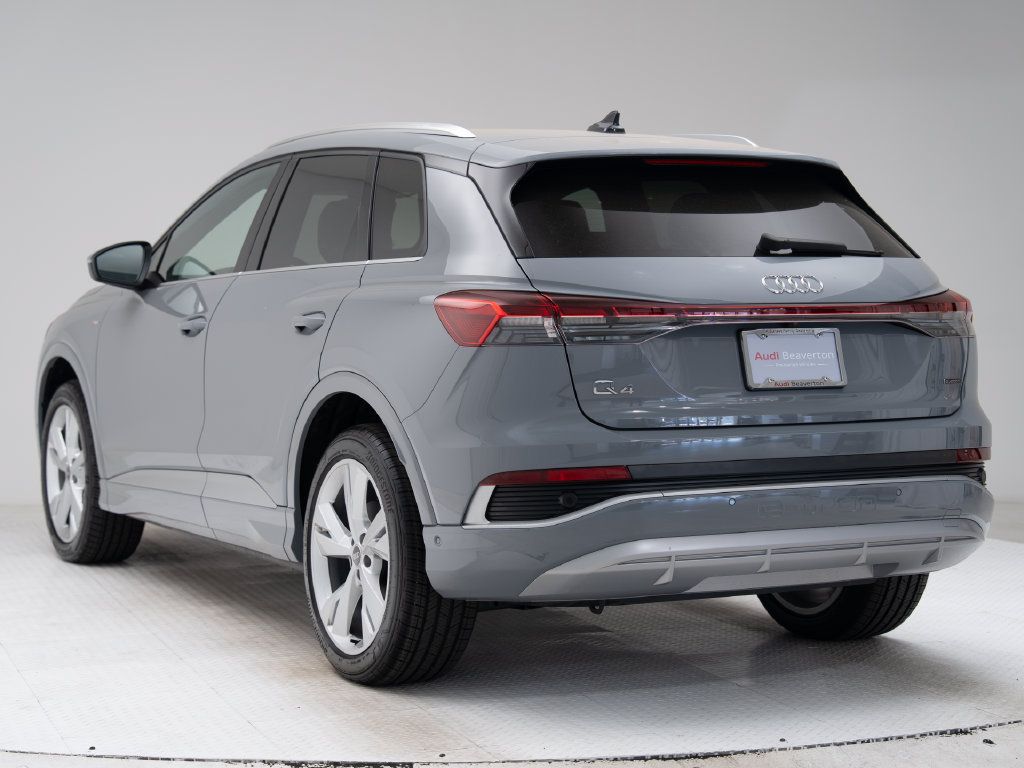 Used 2023 Audi Q4 e-tron Premium Plus w/ Premium Plus AWD/4WD image 3