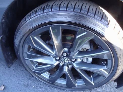 Used 2025 Toyota Corolla SE image 15